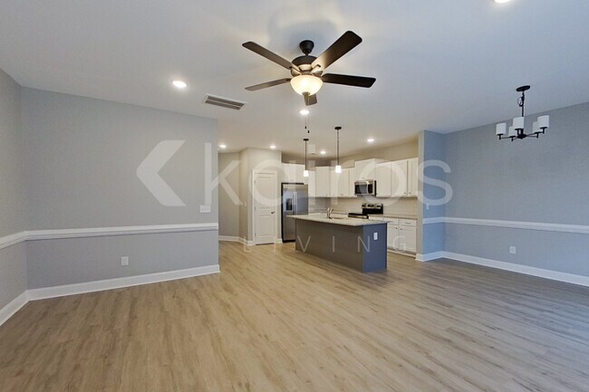 Foto del edificio - 3717 Oak Leaf Wy