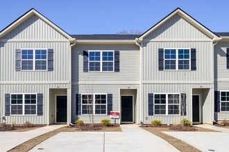 Building Photo - 355 Bordeaux Dr