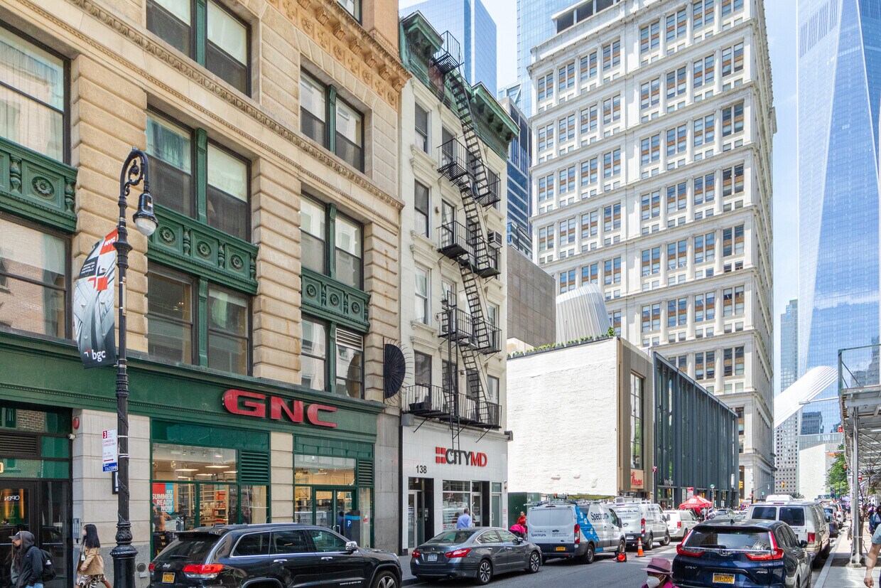 Primary Photo - 138 Fulton St