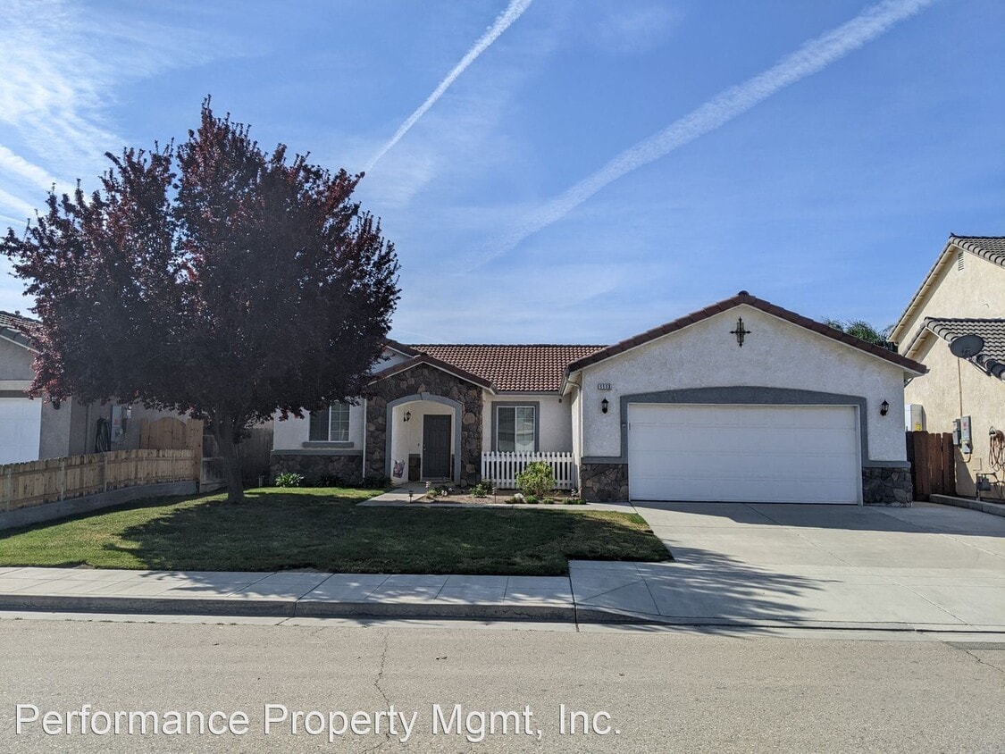 3 br, 2 bath House 1113 Palm Ave House Rental in Fowler, CA