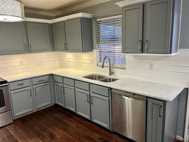 Foto del edificio - 2752 Peach Dr