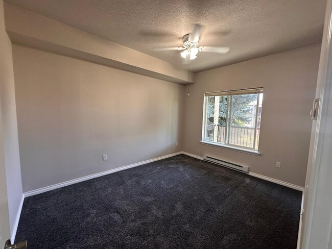 Building Photo - 22855 E Country Vista Dr