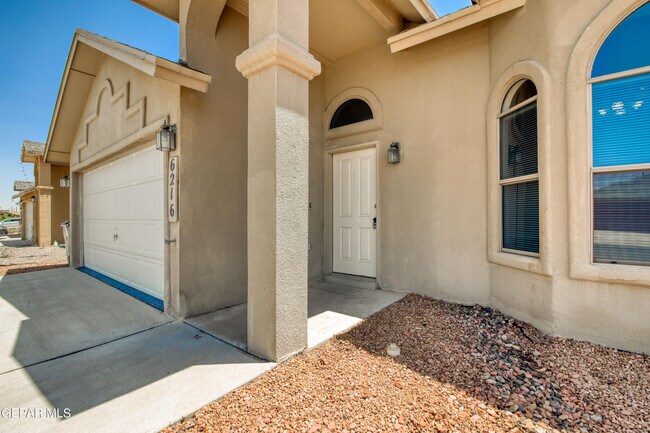 Building Photo - 6216 Spotted Eagle Dr