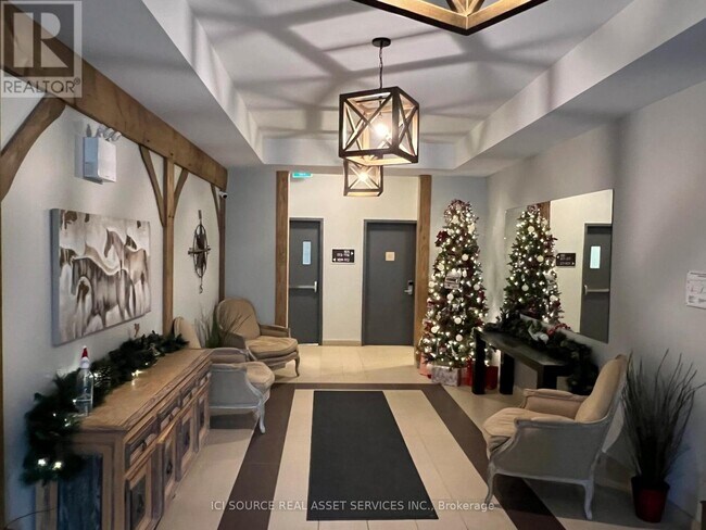 Photo du bâtiment - 40 Horseshoe Blvd