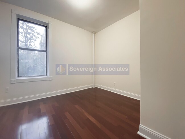 Building Photo - 555 West 160th Street