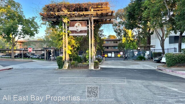 Building Photo - Studio, 1 bath House - 1333 Webster St. #211