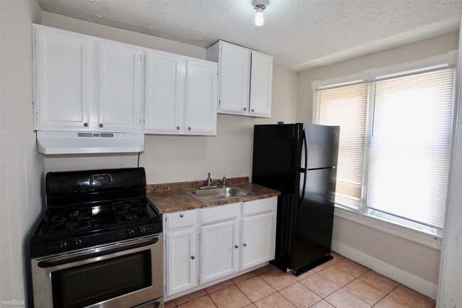 Building Photo - 2 br, 1 bath House - 1729 Vinewood St