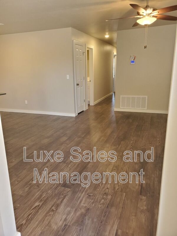 Foto del edificio - 755 SW 13th St