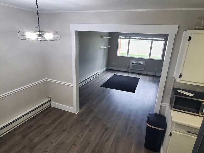 Foto del edificio - 2 Bedroom Townhome in Taylorsville