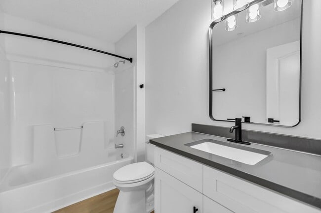 Interior Photo - The Ariel - Beautifully Renovated!