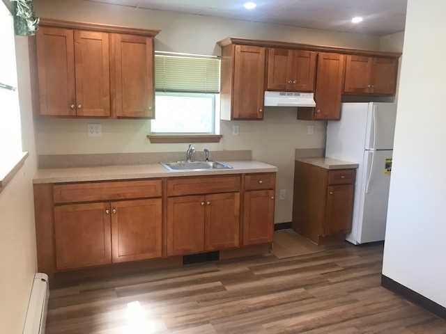 Primary Photo - 39 Hooker Ave