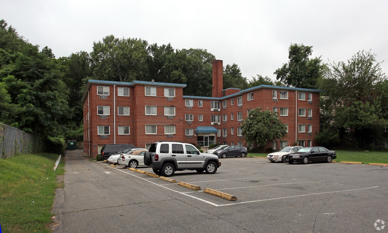 1907 Good Hope Rd SE, Washington, DC 20020 Apartments in Washington