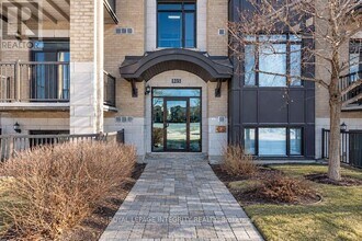 Building Photo - 805 Beauparc Private