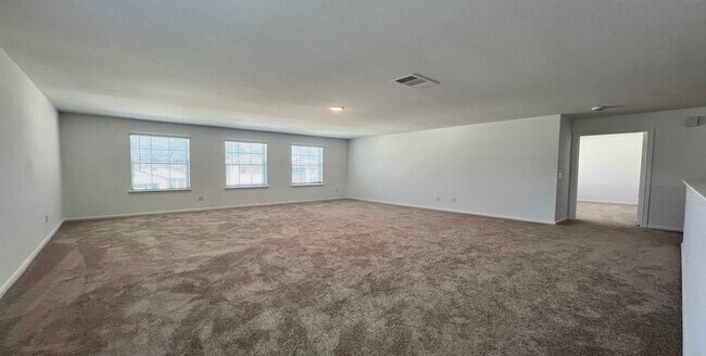 Foto del edificio - 330 Shady Cedar Hl Ln