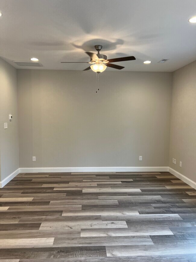 Building Photo - 4016 Laughing Brook Way