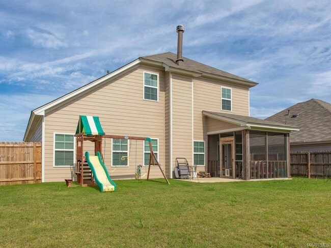 Foto del edificio - 500 Lismore Pl