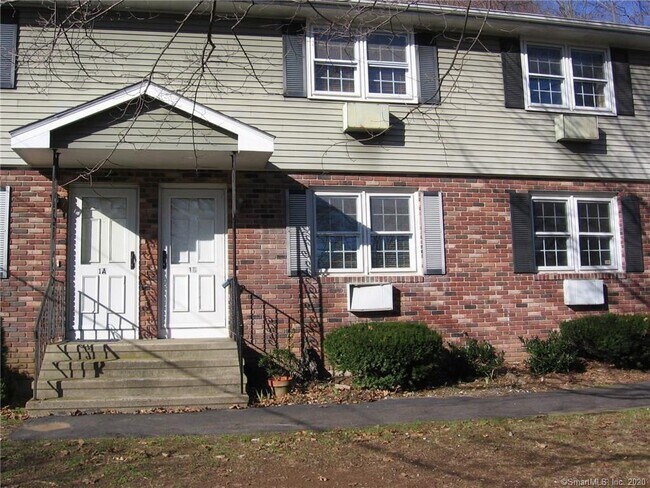 Building Photo - 1784 Foxon Rd