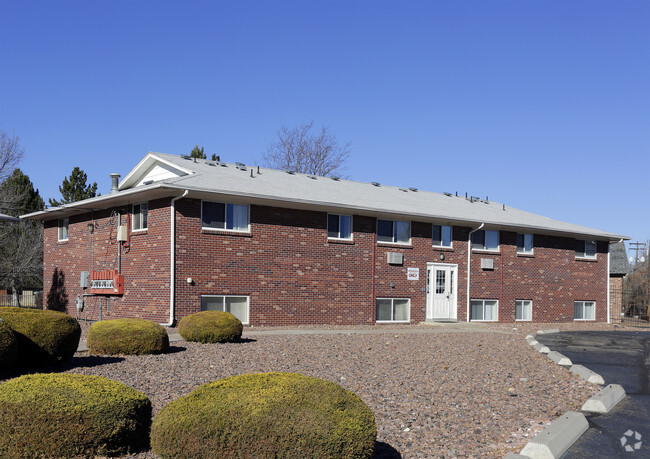 Building Photo - Heritage House Apartments