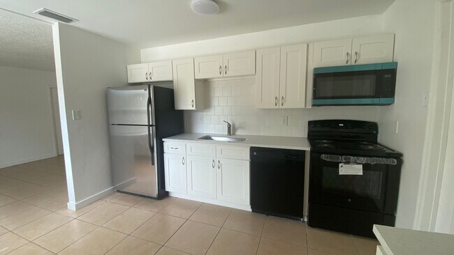 Foto del edificio - Nicelly Remodeled 3/2 Villa in West Bradenton