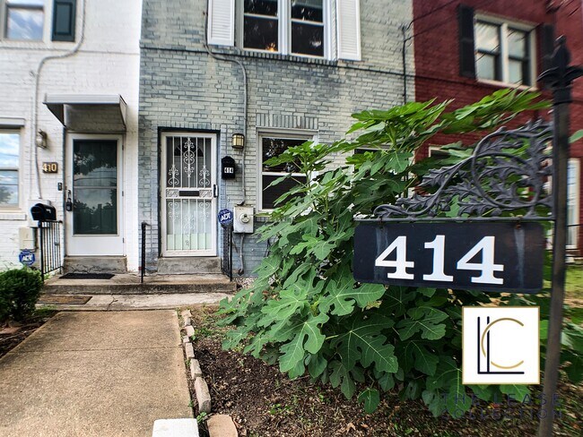 Building Photo - 414 Franklin St NE