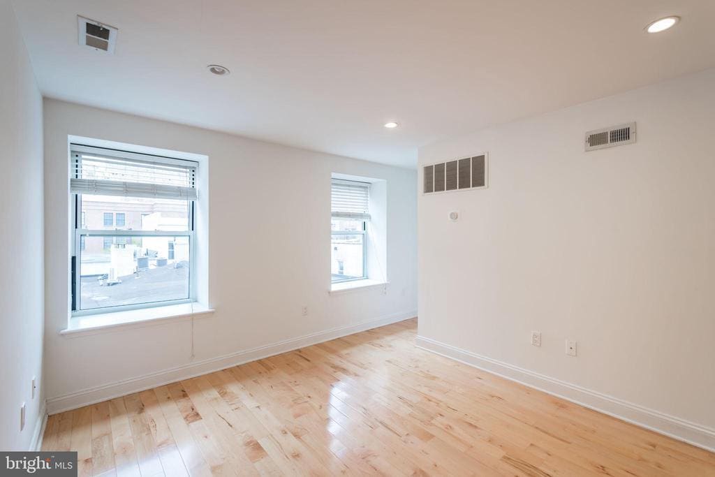 Primary Photo - 1311 Spruce St