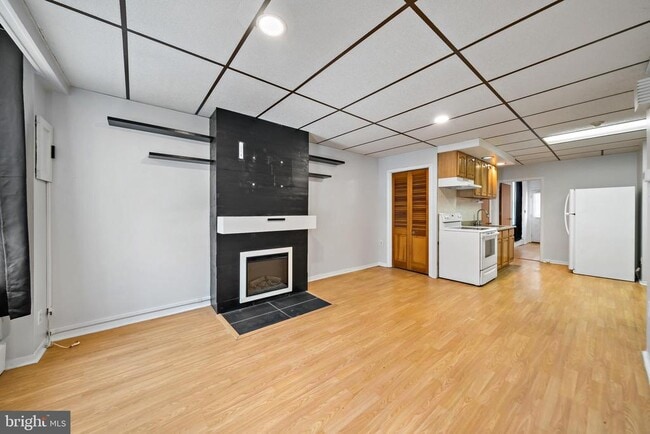 Building Photo - 1304 Jackson St