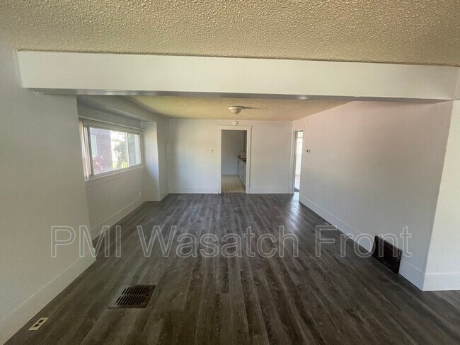 Building Photo - 244 E 1700 S