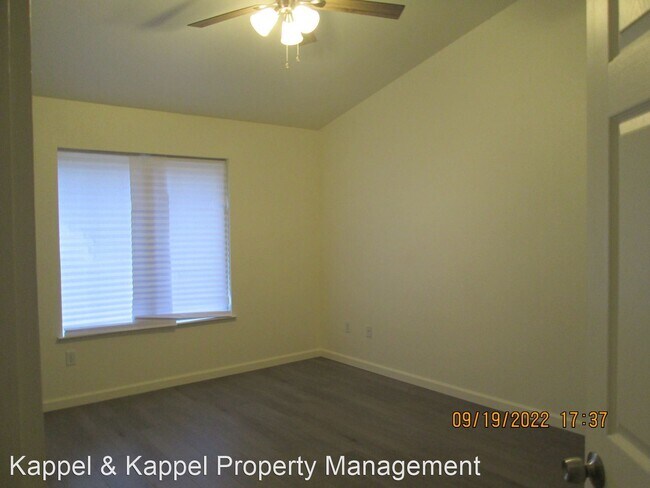 Building Photo - 4 br, 2 bath House - 729 Madonna Drive