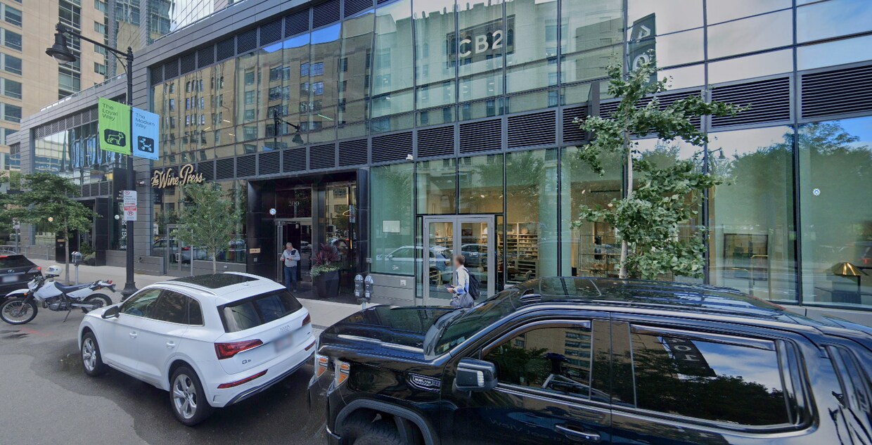 Building Photo - 200 Brookline Ave