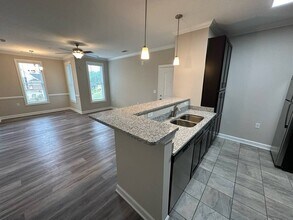 Building Photo - Palisades at Reems Creek