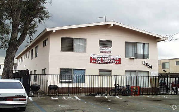 Foto principal - 13564 Cantlay St