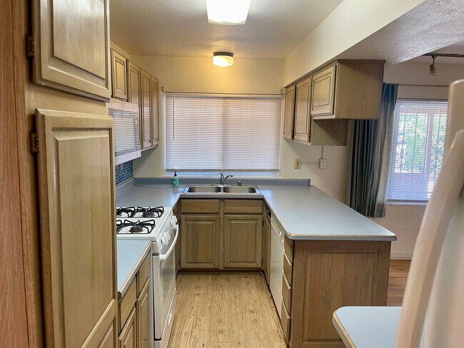 Foto del edificio - Summit Park Home next to UNM