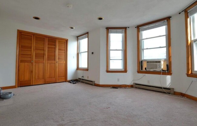 Foto del edificio - 232 Bennington St