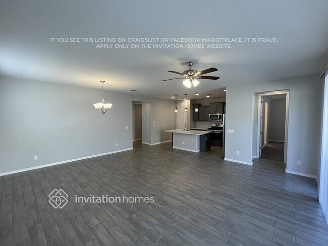 Foto del edificio - 21040 W Coronado Rd