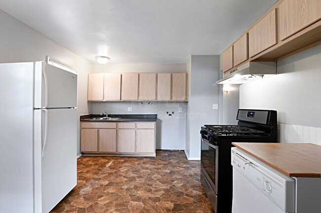 Foto del edificio - 8602 Gary Wy