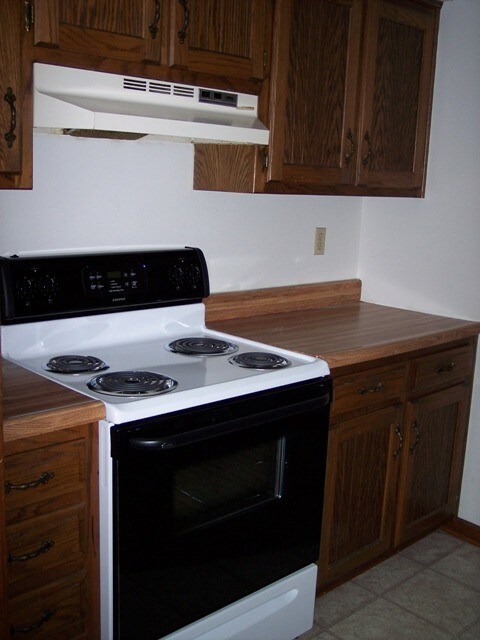 KITCHEN VIEW 1 - 419 Windy Way