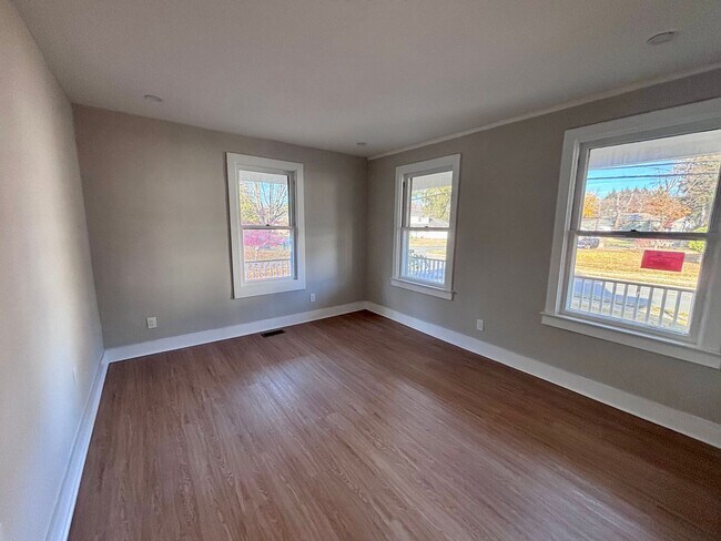 Building Photo - Freshly Renovated 8-Bedroom Home with Large Driveway – Ewing, NJ