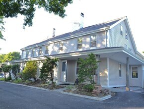 Building Photo - 639 Lincoln St