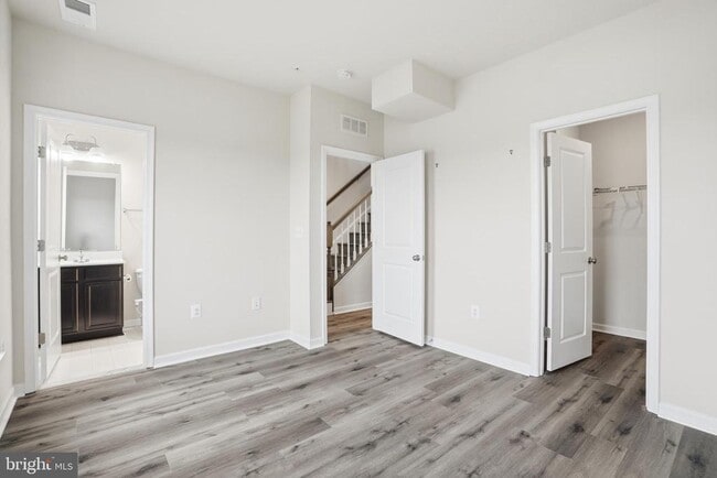 Building Photo - 14325 Potomac Heights Ln