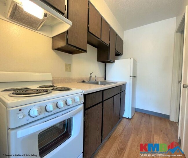 Building Photo - 740 Michael St