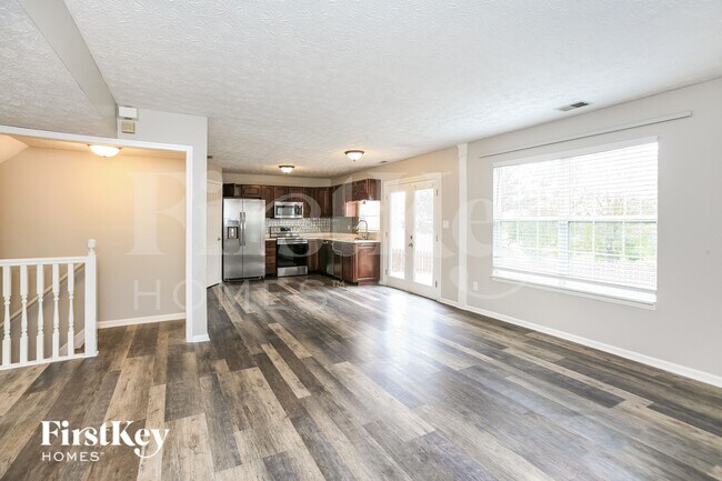 Foto del edificio - 5382 Rippling Brook Way