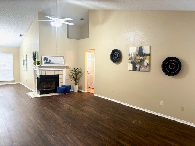 Building Photo - 1522 Summers Dr