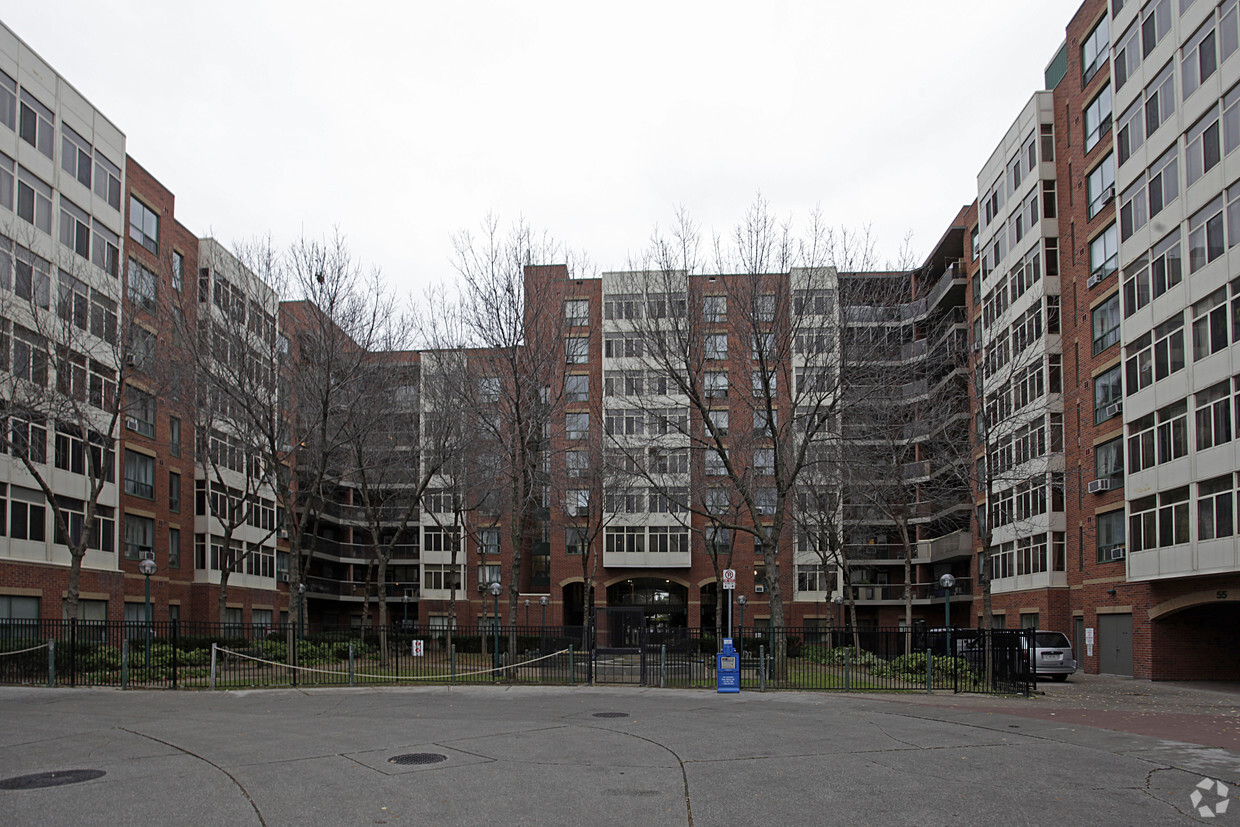 Primary Photo - The Rankin Apartments