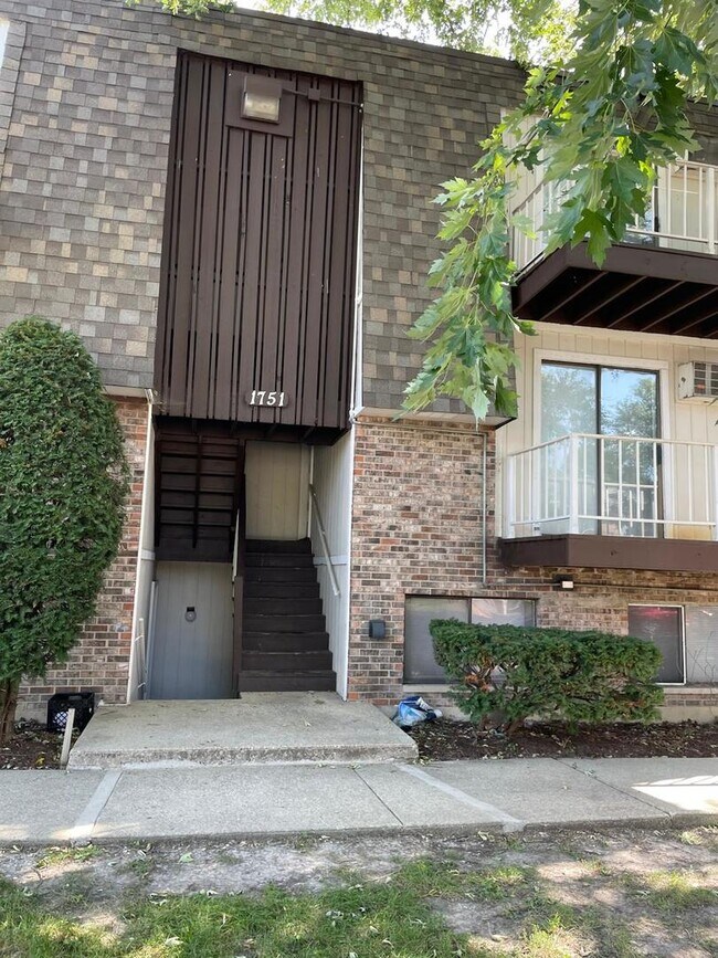 Building Photo - 1751 Felten Rd