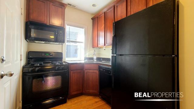 Foto del edificio - 2 bedroom in CHICAGO IL 60657