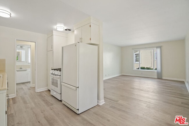 Foto del edificio - 2223 Arizona Ave