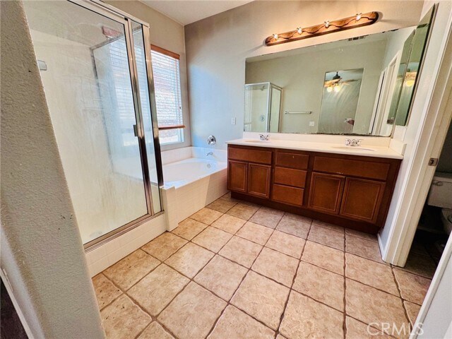 Building Photo - 16832 Fox Trot Ln