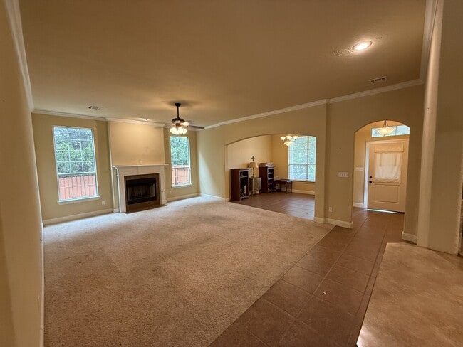 Building Photo - 1318 Emily Ln