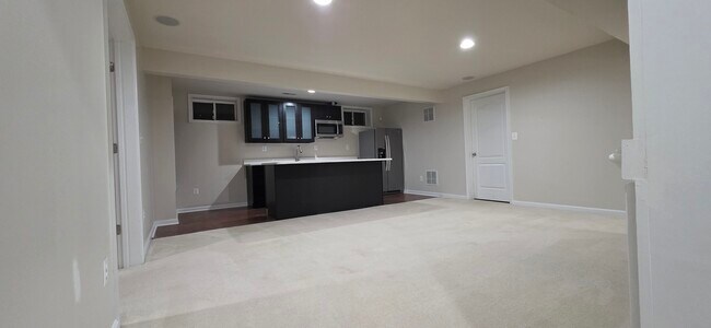 Foto del edificio - 15401 Ewells Mill Way