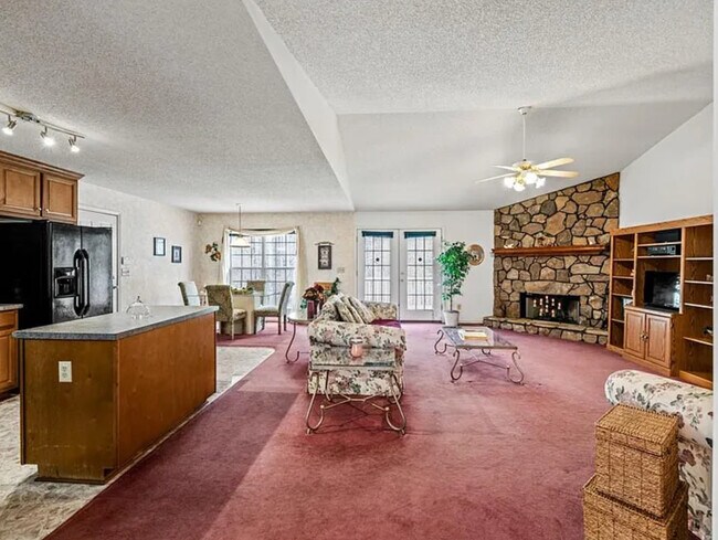 Foto del edificio - 2935 Pruitt Rd
